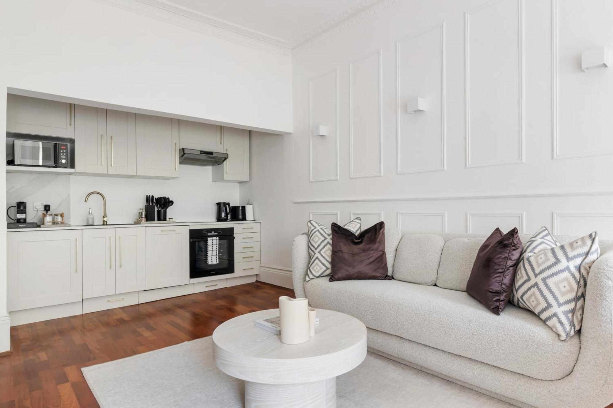 Luxury Corner - La Reserve Knightsbridge Londra